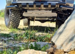 Toyota Hilux 2015+ Uyumlu Yedek Parça Karter Koruma AQM4WD