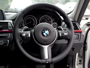 Bmw 3 Serisi F30 Direksiyon