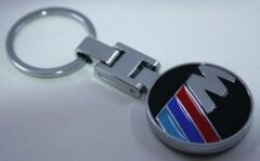 M Metal Anahtarlık Siyah