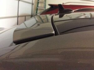 Mercedes W212 2009-2015 E Serisi Uyumlu Yedek Parça Cam Üstü Spoiler Parlak Siyah