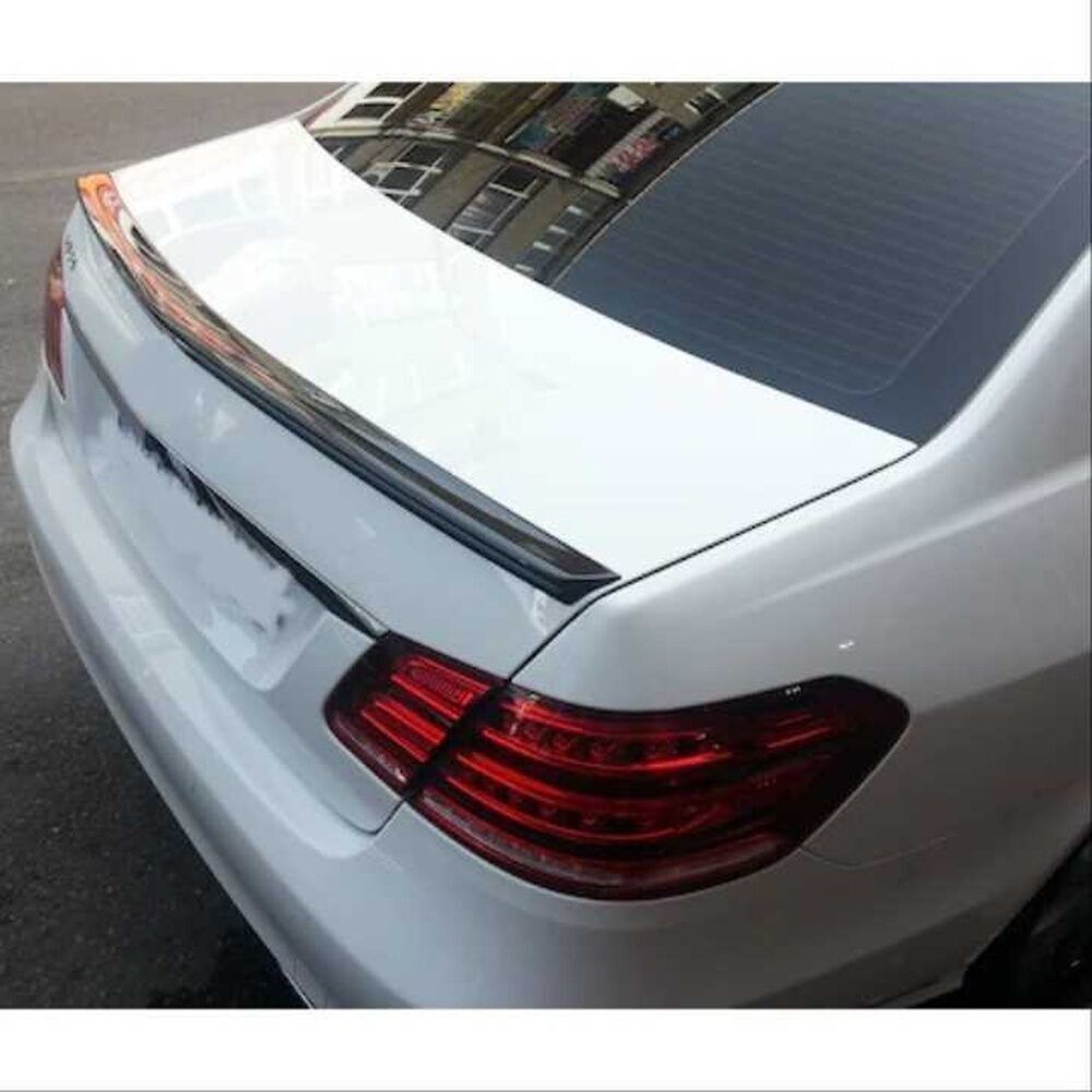 Mercedes W212 2009-2015 E Serisi Uyumlu Yedek Parça Spoiler Parlak Siyah