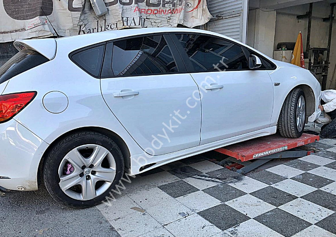 Opel Astra J Uyumlu Yedek Parça Marşpiyel