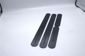 Nissan Füme Işıksız Kapı Eşiği