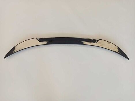 Toyata Corolla 2019+ Bagaj Üstü Spoiler B Dizayn Parlak Siyah