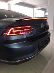 Volkswagen Passat Uyumlu Yedek Parça Led Spoiler Parlak Siyah
