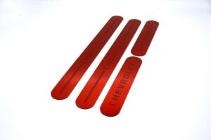 Chevrolet Kırmızı Uyumlu Yedek Parça Işıksız Kapı Eşiği