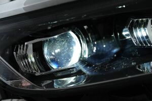 Volkswagen Passat Uyumlu Yedek Parça B8 2015-2018 B8,5 Görünümlü Led Far (DOUBLE U)