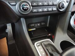 Kia Sportage 2016-2019 Kablosuz Şarj Standı