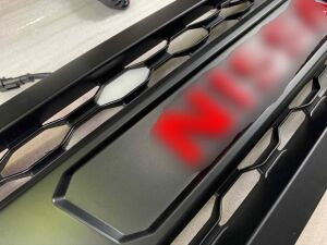 Nissan Navara NP300 2015-2020 Ledli Panjur Siyah Dizayn B