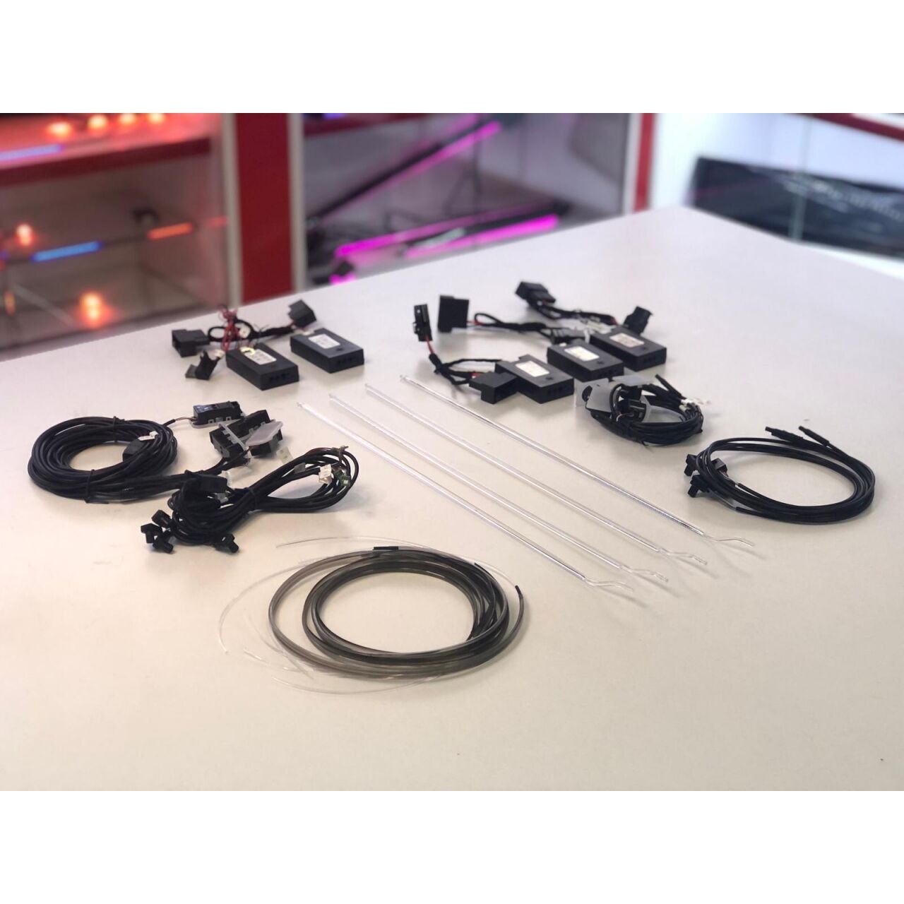 Audi Q7 2016-2021 Uyumlu Yedek Parça Orjinal Soketli ve Uyumlu İç Ambiyans Aydınlatması