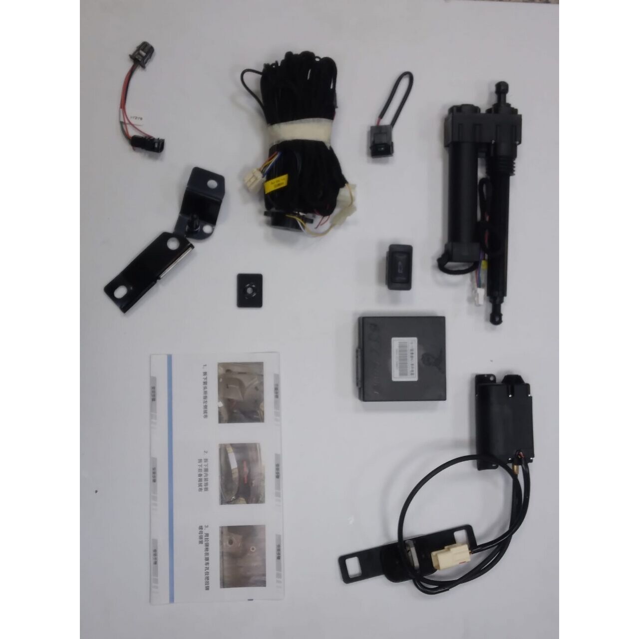 Audi A3 2016-2018 Uyumlu Yedek Parça Tek Motor Otomatik Bagaj Açma