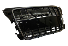 Audi A3 S3 2008-2012 Panjur Siyah Krom Çerçeve