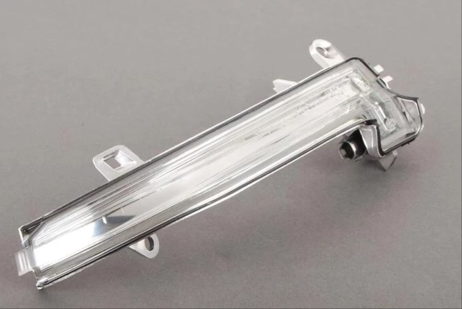 BMW F20-F30-F32 1-2-3 Serisi için Ayna Sinyali Beyaz Sağ