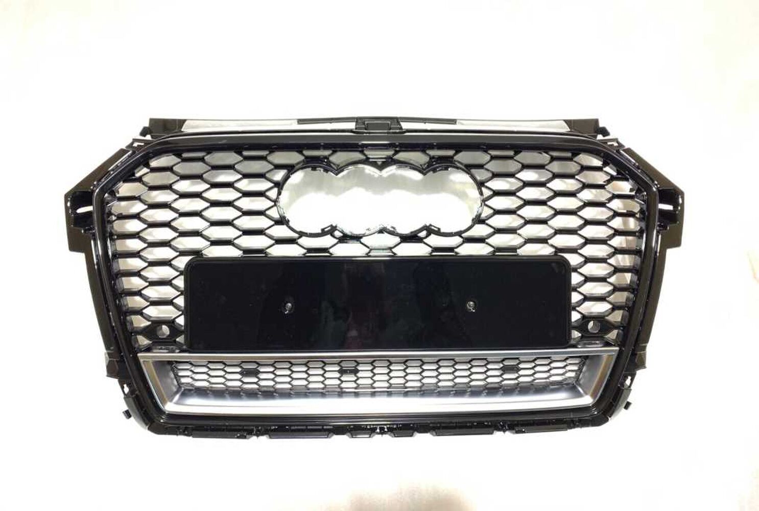 Audi A1 RS1 2016 ve Sonrası Panjur Siyah