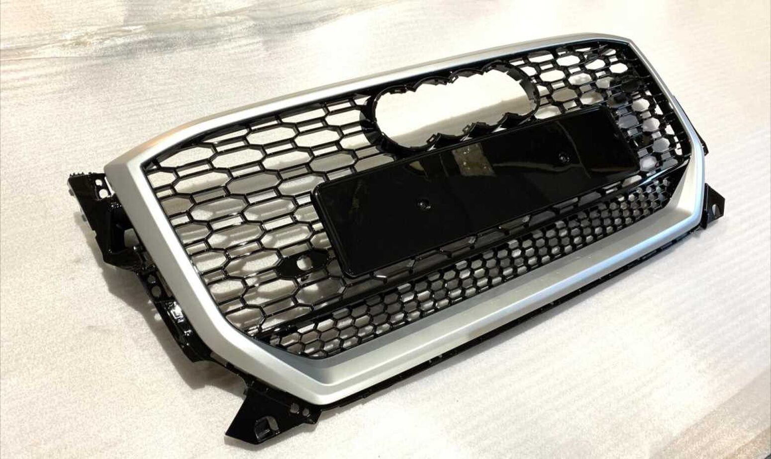 Audi Q2 2016-2020 Panjur RSQ2 Gri