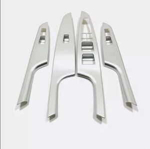 Hyundai Tucson 2015-2018 Kapı Kolçak Kaplama Silver (Koltuk Isıtıcılı Model)