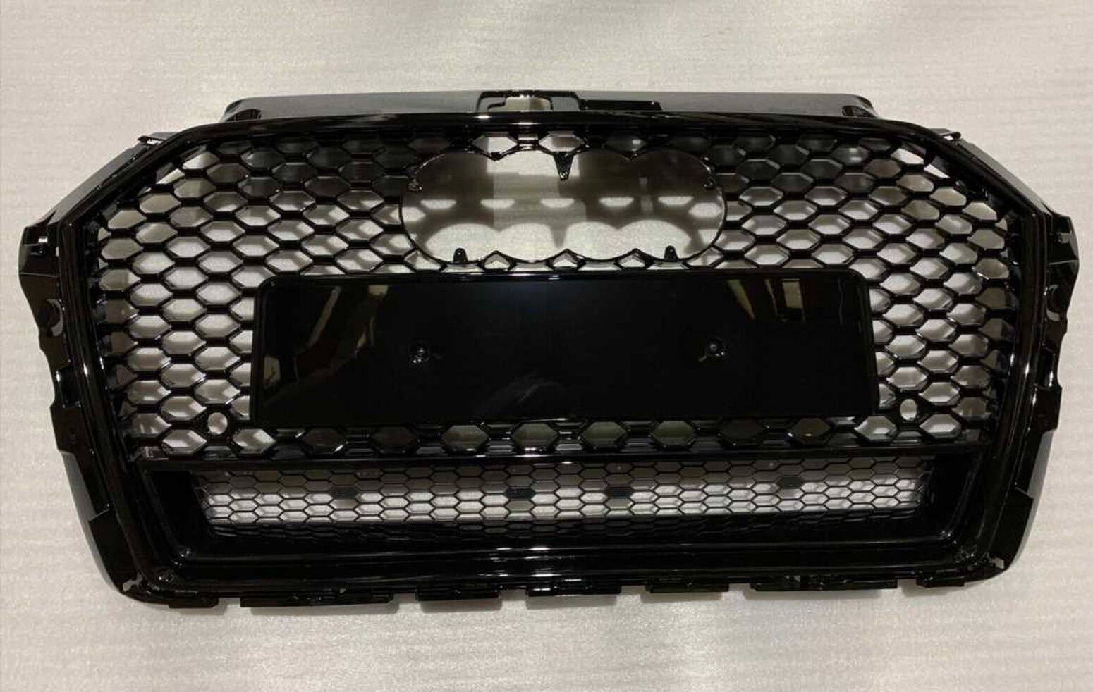 Audi A3 RS3 2017-2020 Panjur Siyah