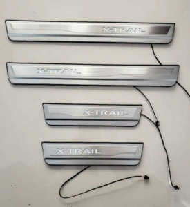 Nissan X-Trail 2014-2017 Uyumlu Yedek Parça Işıklı Kapı Eşiği