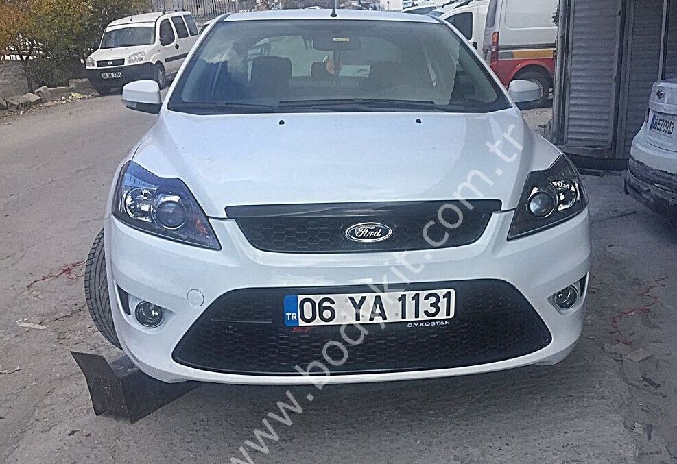 Ford Focus 2.5 Uyumlu yedek Parça  ST Tampon