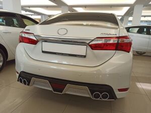 Toyota Corolla 2012-2018 İçin Uyumlu Yedek Parça Difüzör 4 Egzoz Siyah/Silver