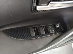 Toyota Corolla 2019+ Kapı Kolçak Kaplama - Karbon