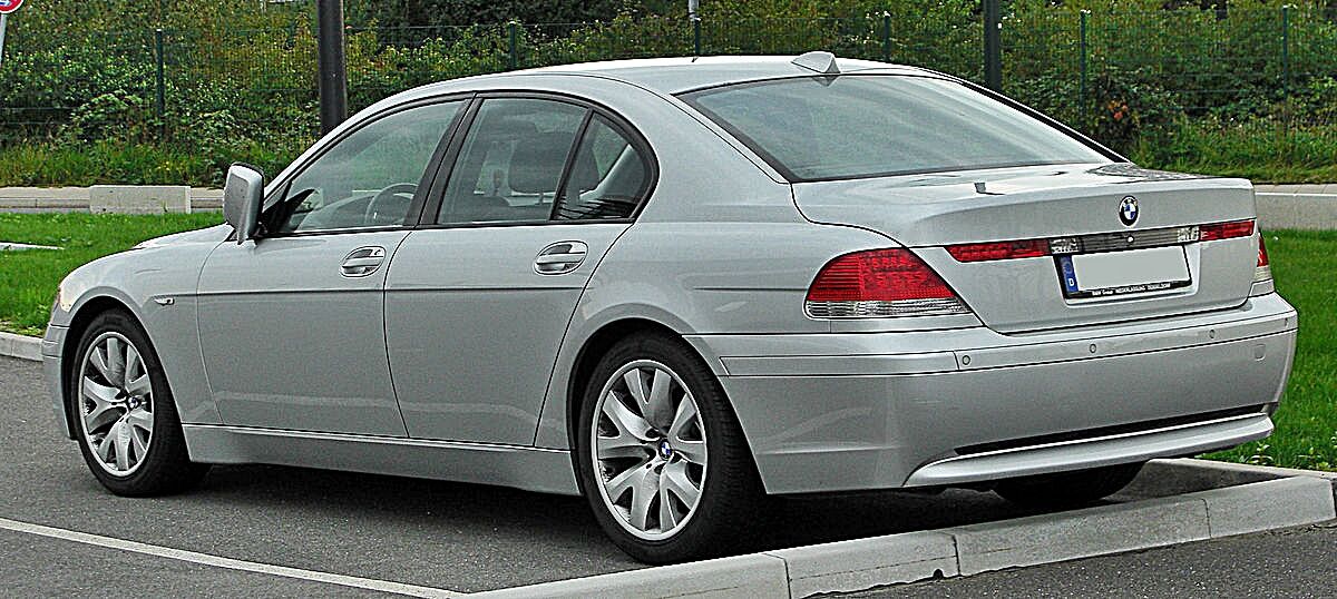 Bmw E65 2002-2008 7 Kasa Short Marşpiyel