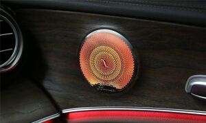 Mercedes Benz W205 C/GLC Uyumlu Yedek Parça Hoparlör 3 Renk Hoparlör Aydınlatma