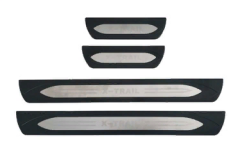 Nissan X-Trail 2014-2017 Işıksız Kapı Eşiği