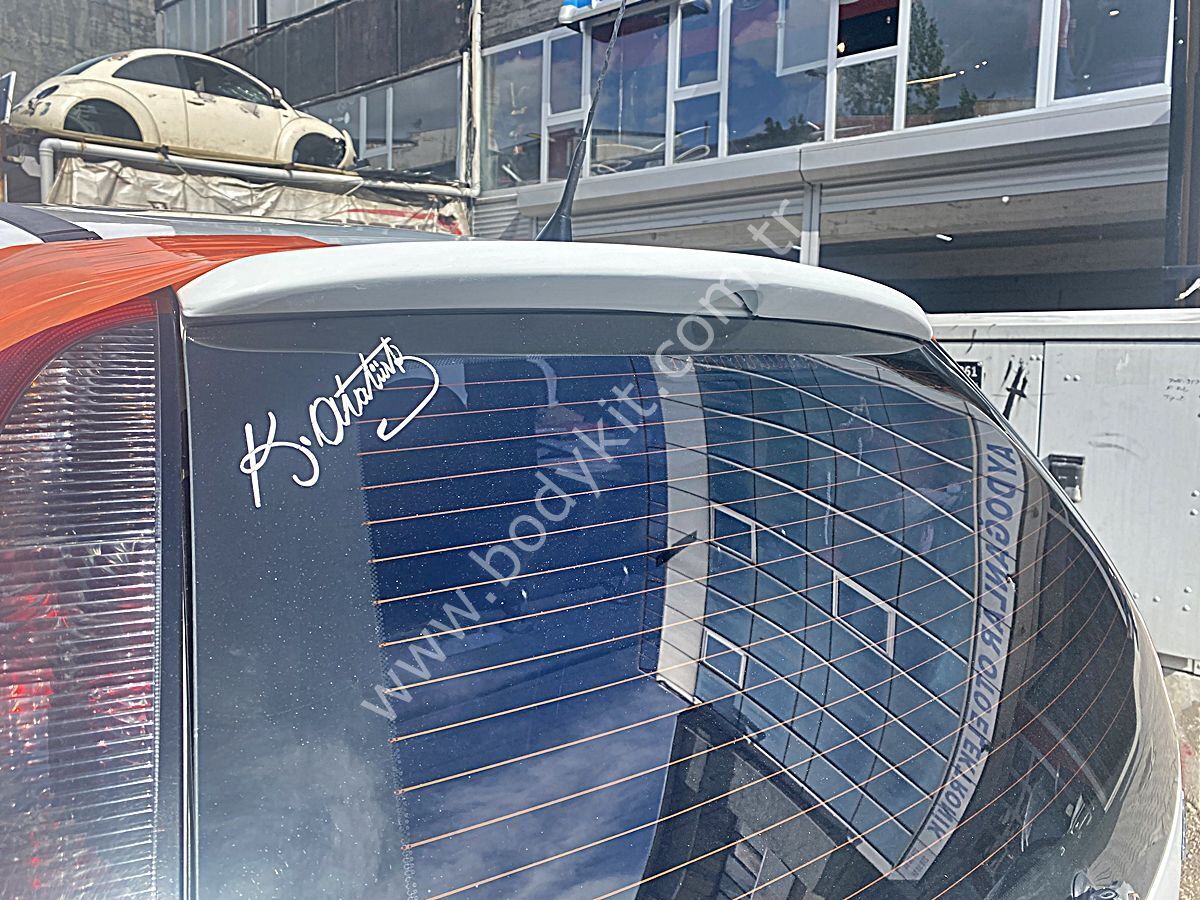 Opel Corsa C Uyumlu Yede Parça Anatomik Spoiler