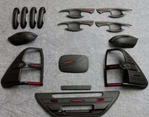 Toyota Hilux Revo 2015+ Uyumlu Yedek Parça Siyah Kaplama Seti