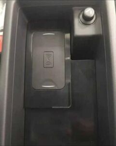 Audi A4 2016-2019 Uyumlu Yedek Parça  Telefon Şarj Kiti