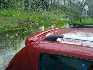 Dacia Sandero 2009-2012 Uyumlu Yedek Parça Spoiler Boyalı Fiber