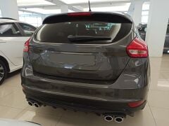 Ford Focus 2015-2018 Difüzör - Piano Black