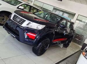 Nissan Navara NP300 2015+ Uyumlu Yedek Parça Custom Ön Tampon
