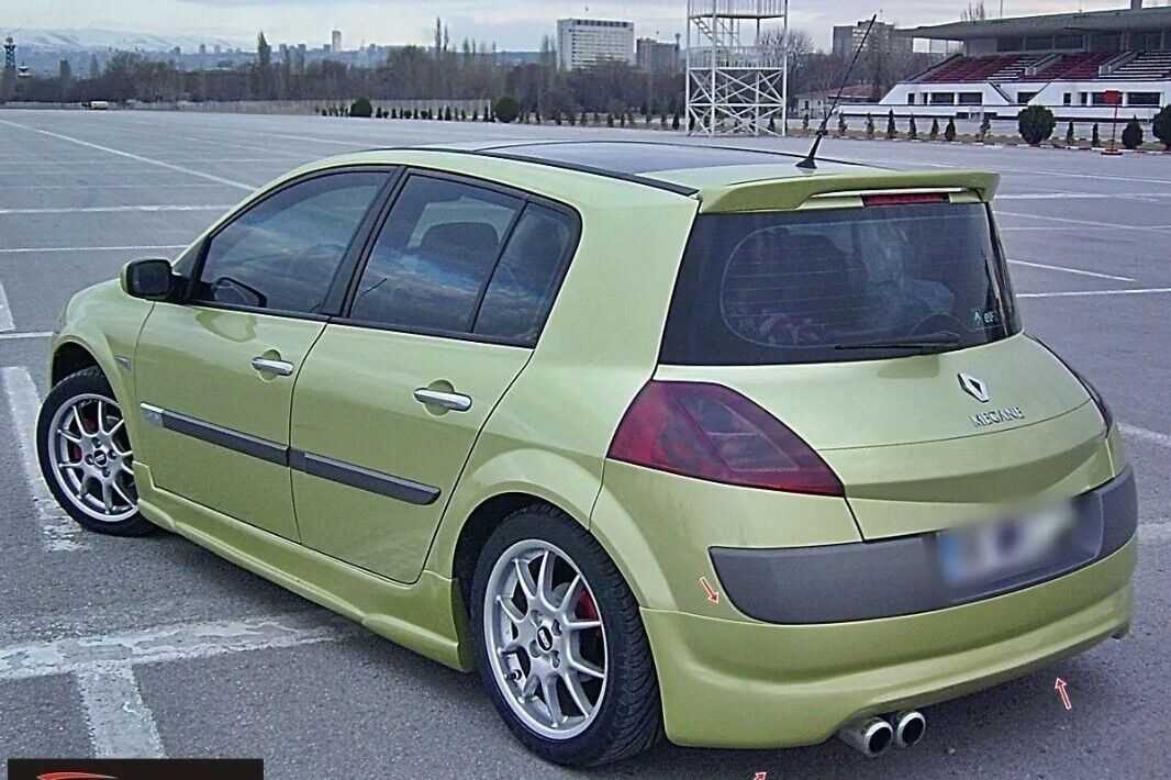 Renault Megane 2 HB Uyumlu Yedek Parça Arka Tampon Eki