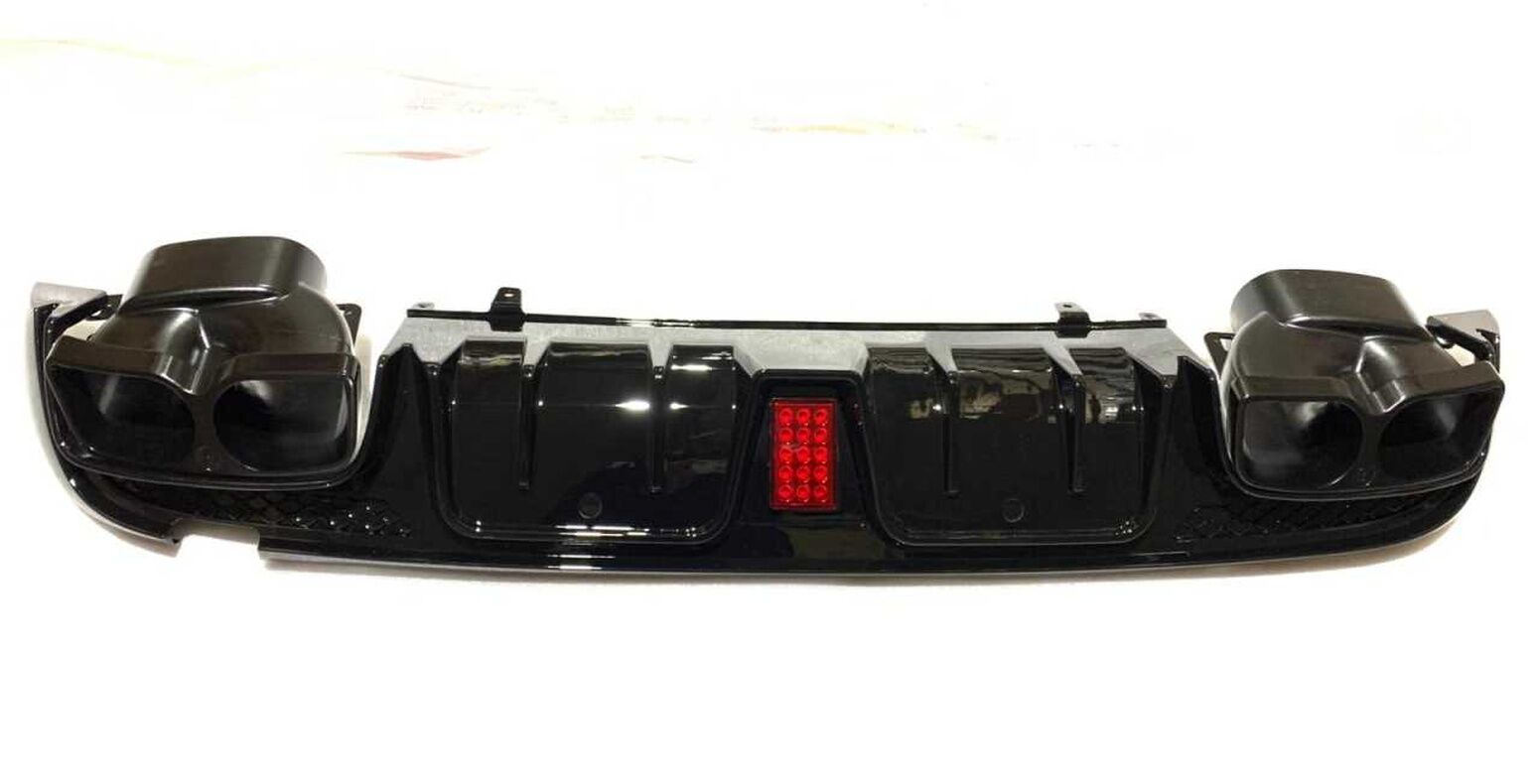 Mercedes W205 Uyumlu Difüzör ve Egzoz Seti