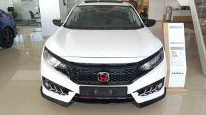 Honda Civic Fc5 2016-2020 Uyumlu Yedek Parça Ön Logo Smoke