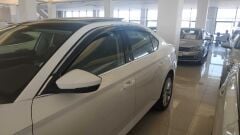 Skoda Super B 2015-2019 Cam Rüzgarlığı