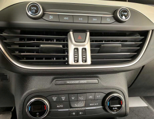 Ford Focus  Uyumlu Yedek Parça  2019+ İkaz Düğme Kaplama Silver (abs)