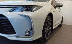 Toyota Corolla 2019+ Sis Halkası Nikelaj