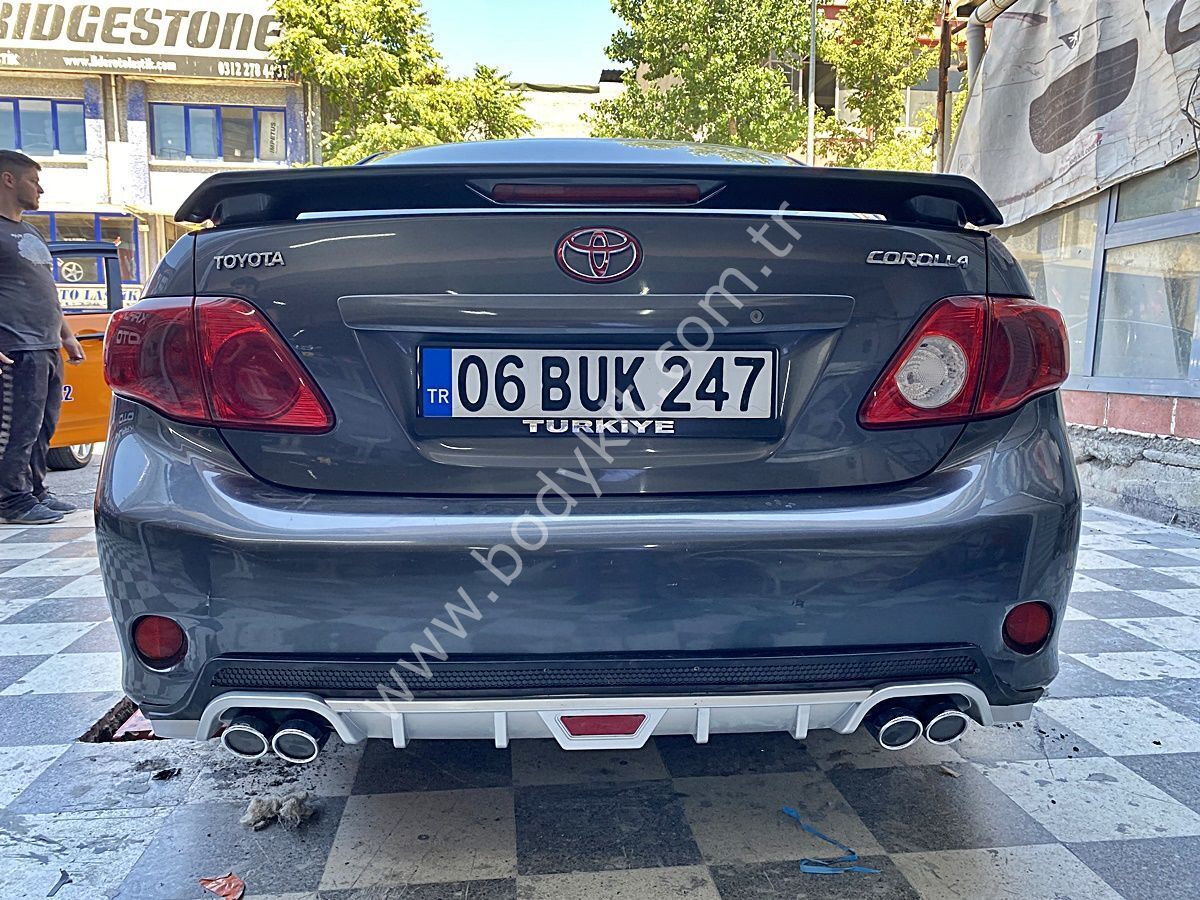 Toyota Corolla Uyumlu Yedek Parça Ayaklı Spoiler