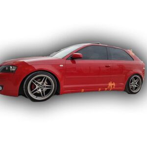 Audi A3 HB Uyumlu Yedek Parça Tek Kapı Marşpiyel Boyasız