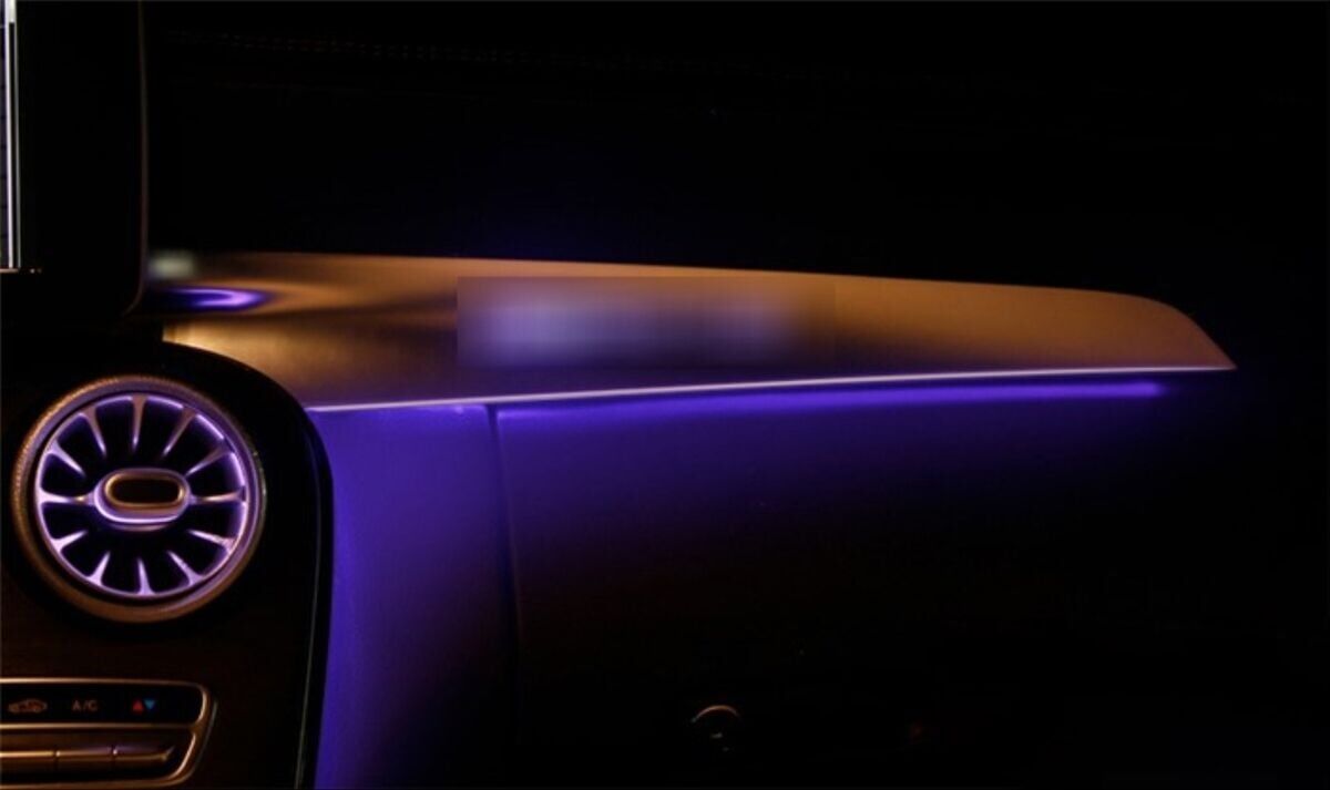 Mercedes W205 C - GLC Uyumlu Yedek Parça Göğüslük Ambians Aydınlatma (Amg Yazılı) 32 Ve 64 Renk