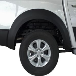 Nissan Navara NP300 2016 Çamurluk Kaplama Dodik Tek Depo