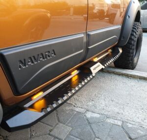 Toyota Hilux Uyumlu Yedek Parça Çelik Yan Basamak AQM4WD S32