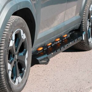 Toyota Hilux Uyumlu Yedek Parça Çelik Yan Basamak AQM4WD M30