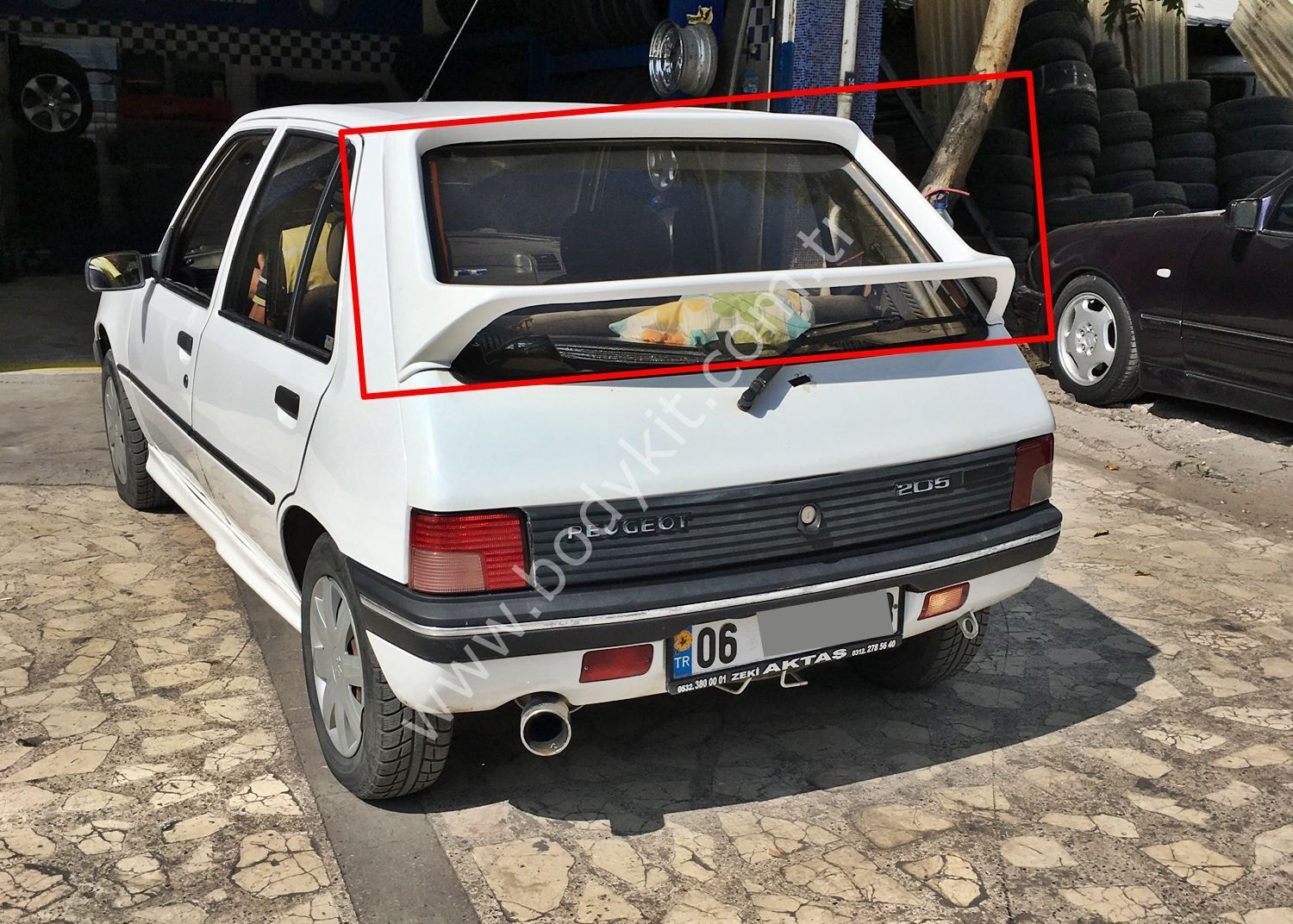 Peugeot 205 Uyumlu Yedek Parça Spoiler