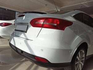 Ford Focus  Uyumlu yedek Parça  2014-2018 Hybrid Spoiler - Piano Black (Parlak Siyah)