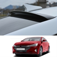 Hyundai Elantra 2021+ Cam Üstü Spoiler Parlak Siyah